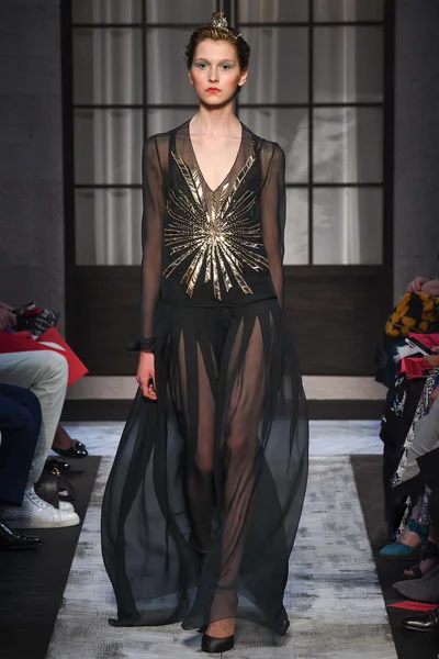 Look 26